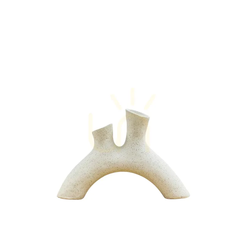 Cumpără acum Vază ceramică albă Gallery Direct Jago mică 29x20 cm 5059413677380