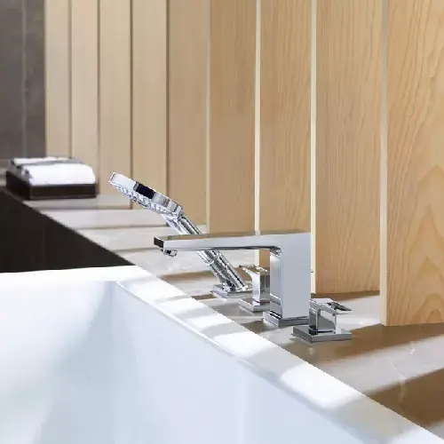 Baterie cada dus cu parghii decupate montaj pe cada 4 gauri HANSGROHE seria METROPOL 74552000 Plată sigură