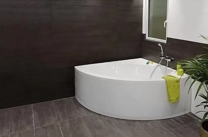 Cada de baie pe colt Ideal Standard seria HotLine New Lichidare de stoc