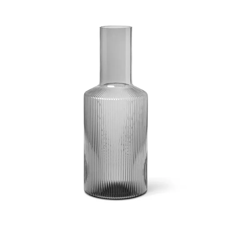 Ripple Carafe Smoked Grey - Ferm Living Chilipir