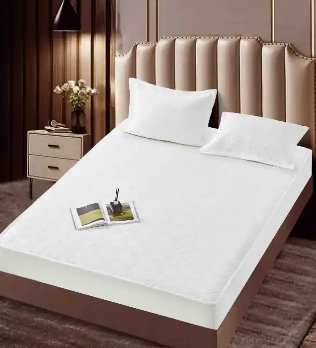 Lichidare de stoc Husa Matlasata Tip Topper Din Catifea - Alb