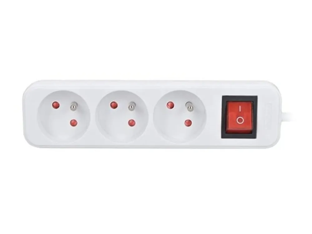 Disponibil imediat SOLIGHT CABLU PRELUNGITOR, 3 PRIZE, ALB, COMUTATOR, 1.5M [PP10]